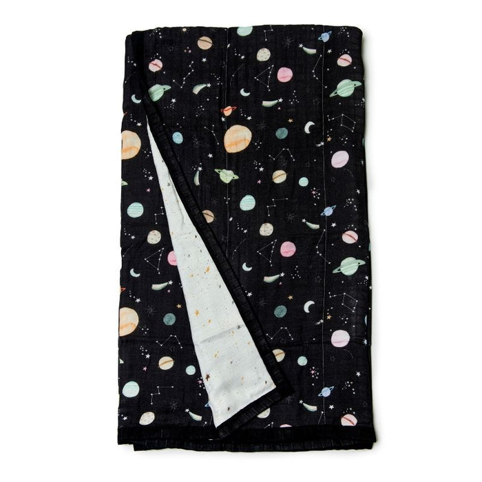Oversize Quilt by LouLou Lollipop at $104.88! Shop now at Nestled by Snuggle Bugz for Nursery & Décor.